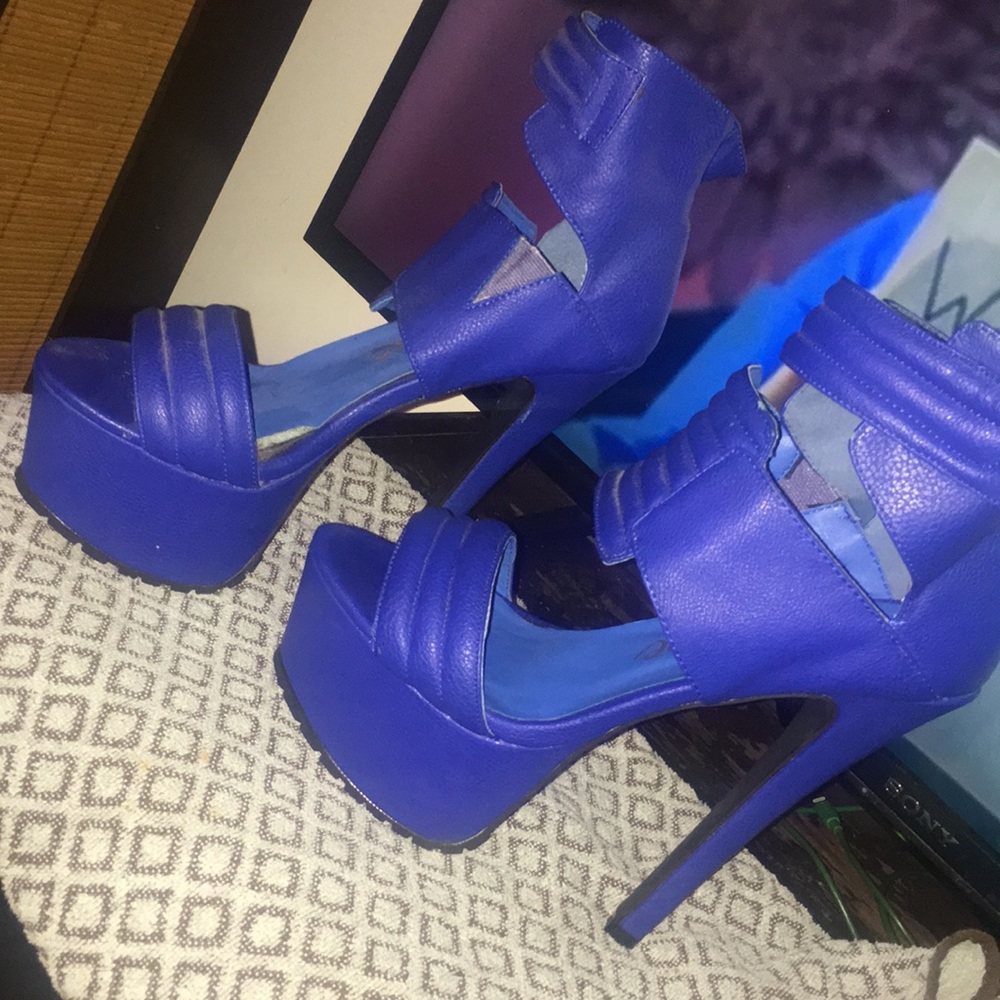 Shoes